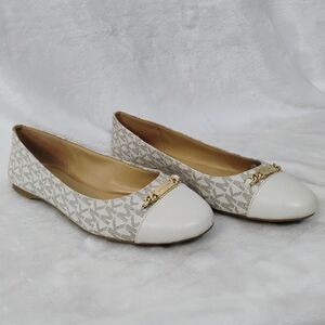Michael Kors Flats Shoes Womens 7.5 White MK AOP Monogram Gold Logo Charm Ballet